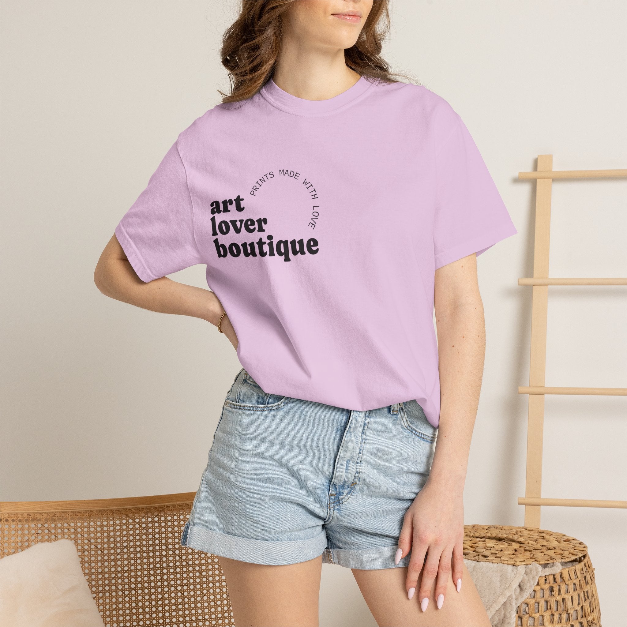 Art Lover Boutique T‑Shirt — Minimalist Graphic Tee